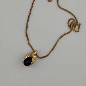 4/$15 Pendant gold tone necklace